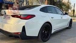 بی ئێم دەبڵیو i4